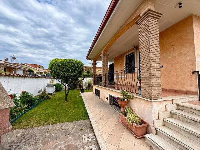 Villa Indipendente in vendita a Nuova Florida, Roma Capitale