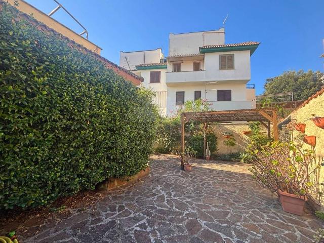 Villa Schiera in vendita a Tor San Lorenzo, Ardea