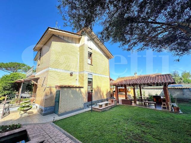Villa Indipendente in vendita a Roma Capitale, Lazio