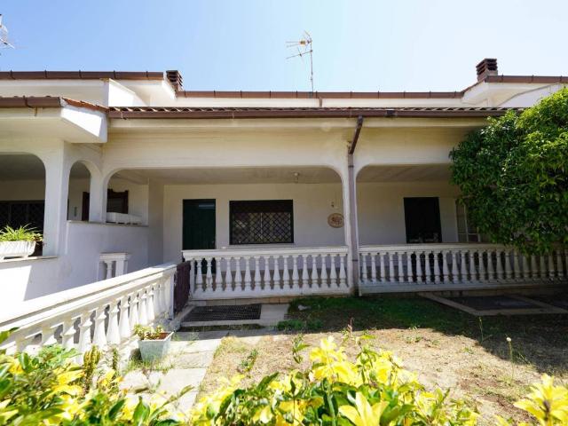 Villa Indipendente in vendita a Nuova Florida, Roma Capitale