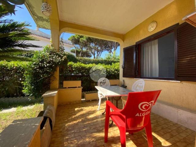 Villa Indipendente in vendita a Marina di Tor San Lorenzo, Roma Capitale