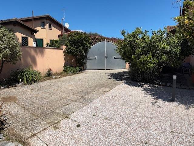Villa Indipendente in vendita a La Cogna, Aprilia