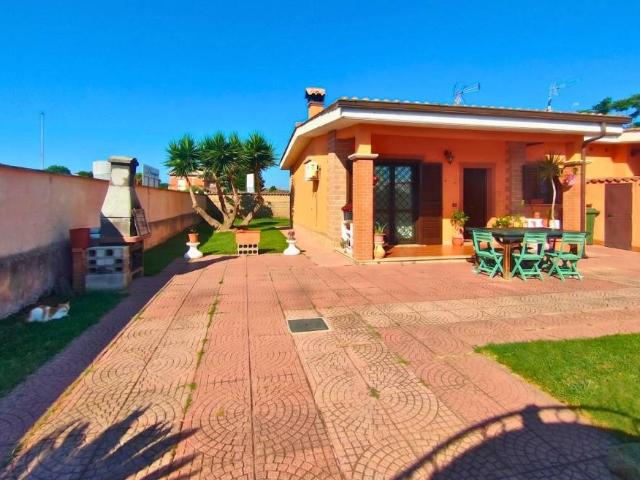 Villa Indipendente in vendita a Roma Capitale, Lazio