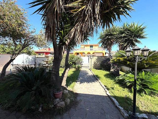 Villa Indipendente in vendita a Nuova Florida, Roma Capitale
