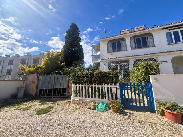 Villa Indipendente in vendita a Tor San Lorenzo, Ardea