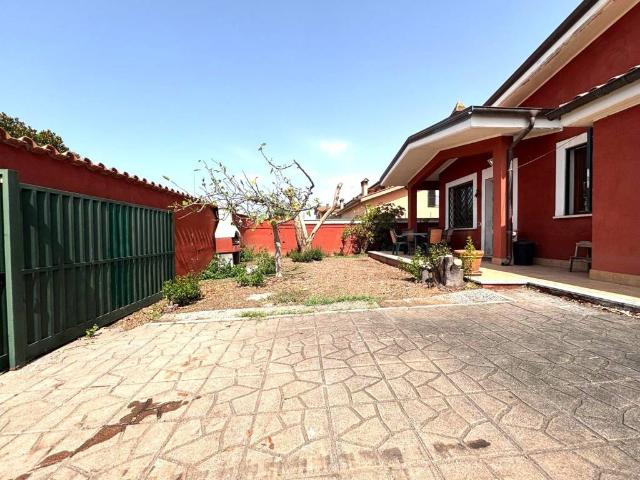 Villa Indipendente in vendita a Roma Capitale, Lazio