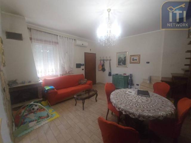 Villa Indipendente in vendita a Centro Regina, Roma Capitale