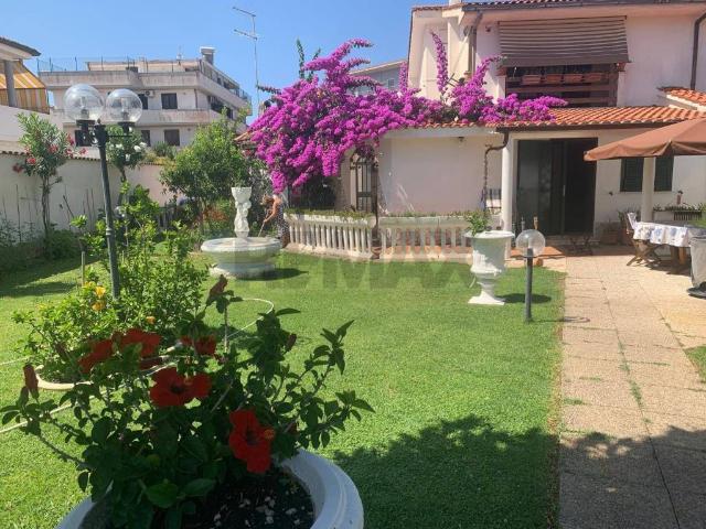 Villa Indipendente in vendita a Roma Capitale, Lazio