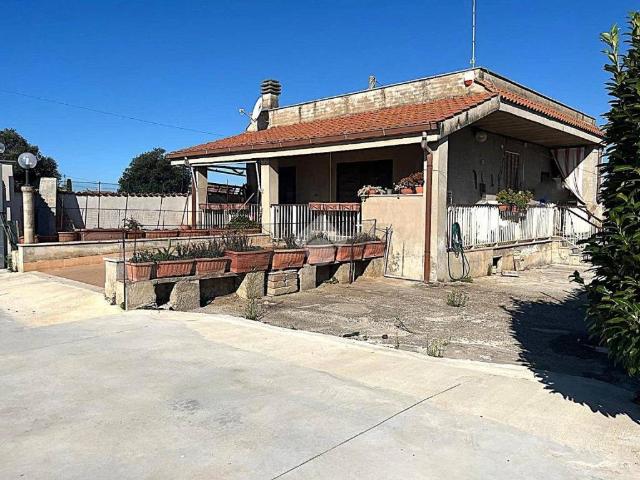 Villa Indipendente in vendita a Ardea, Roma Capitale