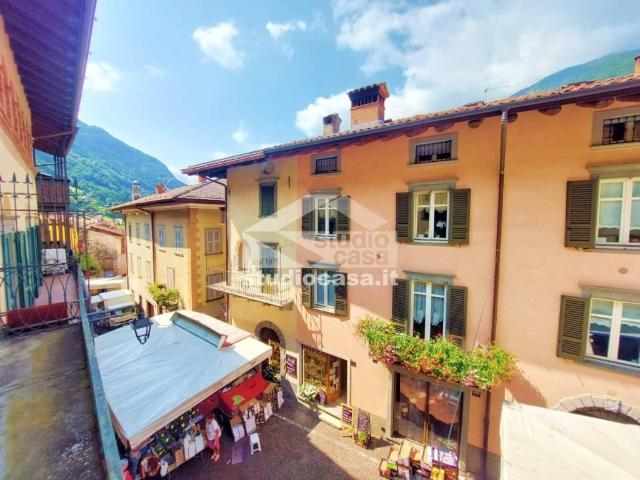 Villa Indipendente in vendita a Ardesio, Lombardia