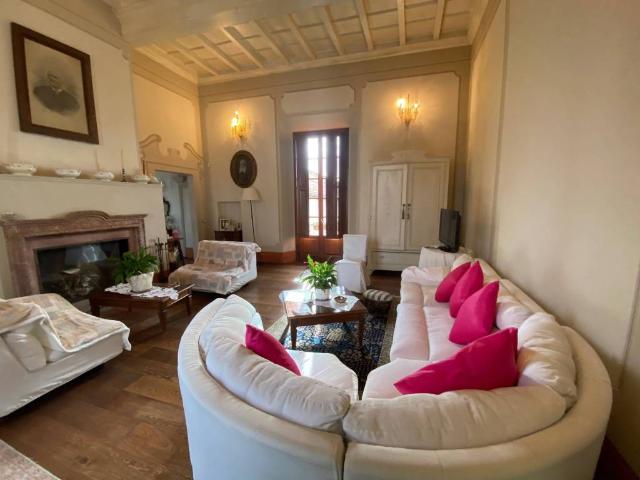 Villa Indipendente in vendita a Arena Po, Lombardia