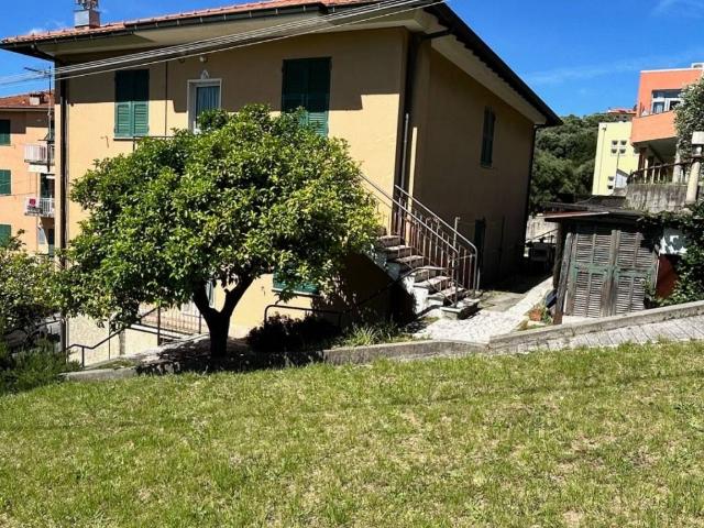 Villa Indipendente in vendita a Borghetto, Arenzano
