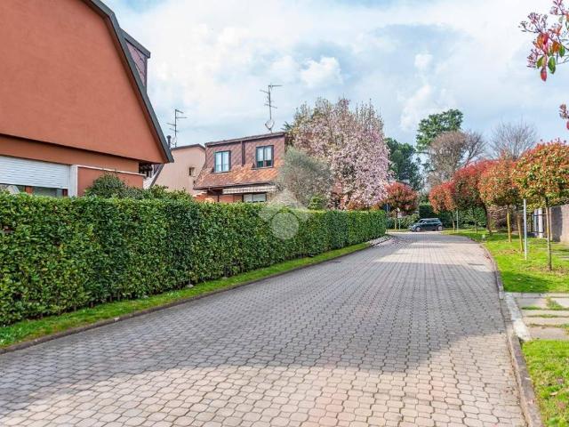 Villa Indipendente in vendita a Valera, Arese