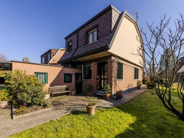 Villa Indipendente in vendita a Valera, Arese