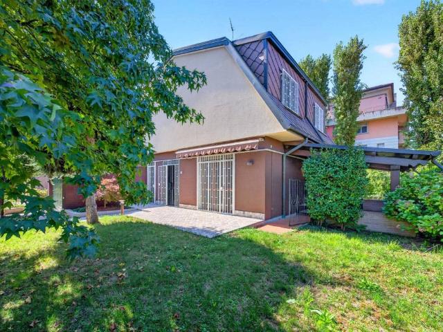 Villa Indipendente in vendita a Torretta, Arese