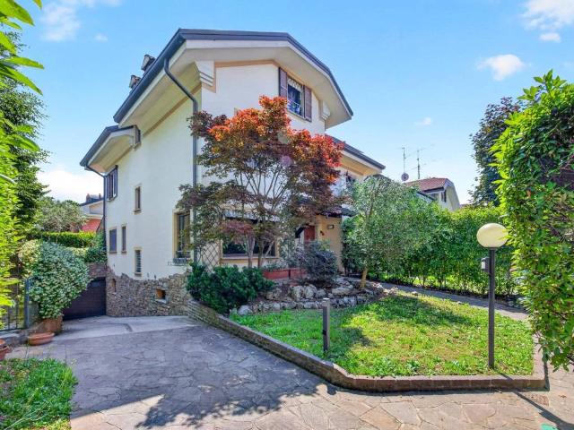 Villa Indipendente in vendita a Sant'Anna, Arese