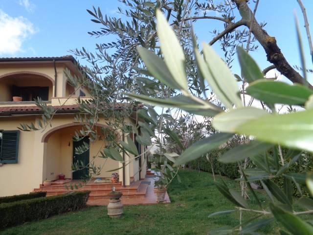 Villa Indipendente in vendita a Palazzo Del Pero, Toscana