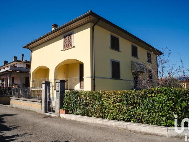 Villa Indipendente in vendita a Palazzo Del Pero, Toscana