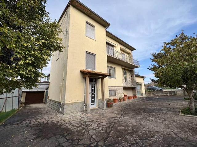 Villa Indipendente in vendita a Patrignone, Palazzo Del Pero