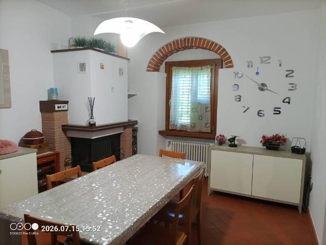 Villa Indipendente in vendita a Frassineto, Arezzo