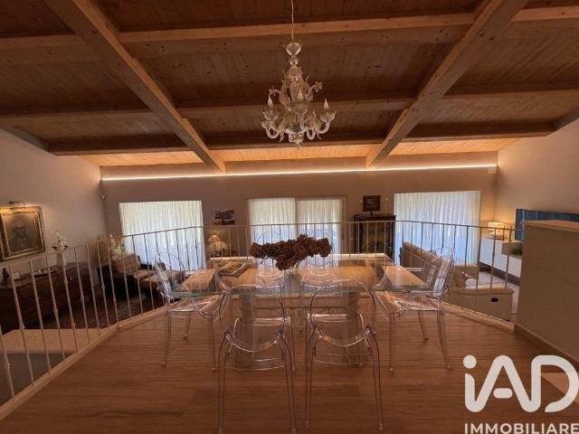 Villa Indipendente in vendita a Palazzo Del Pero, Toscana