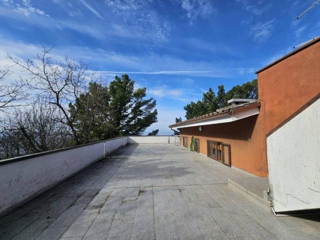 Villa Indipendente in vendita a Palazzo Del Pero, Toscana
