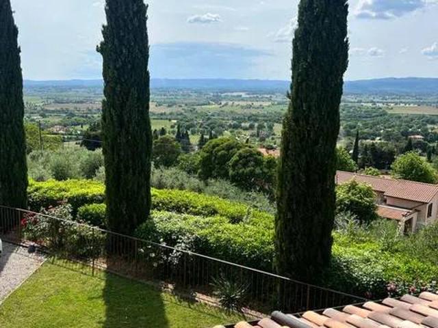 Villa Indipendente in vendita a Policiano, Arezzo