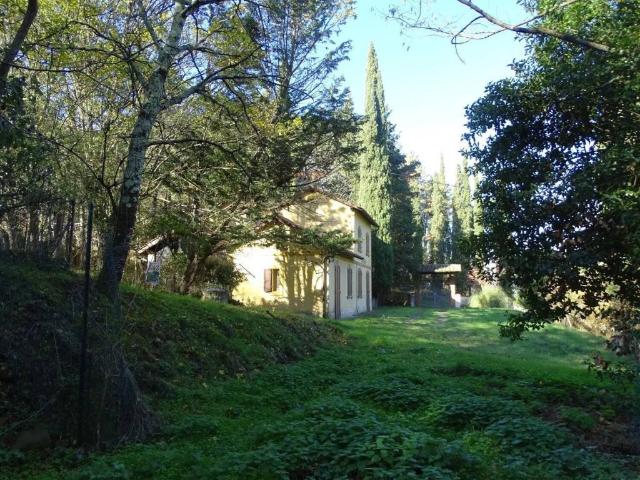 Villa Indipendente in vendita a Palazzo Del Pero, Toscana