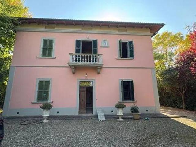 Villa Indipendente in vendita a Palazzo Del Pero, Toscana