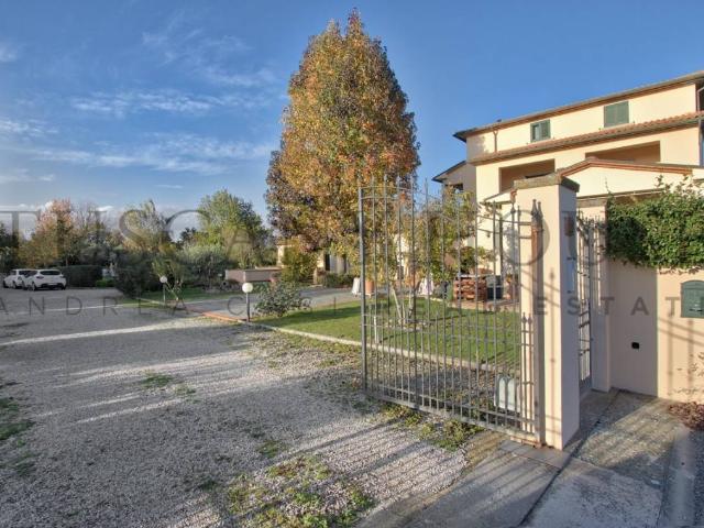 Villa Indipendente in vendita a Palazzo Del Pero, Toscana
