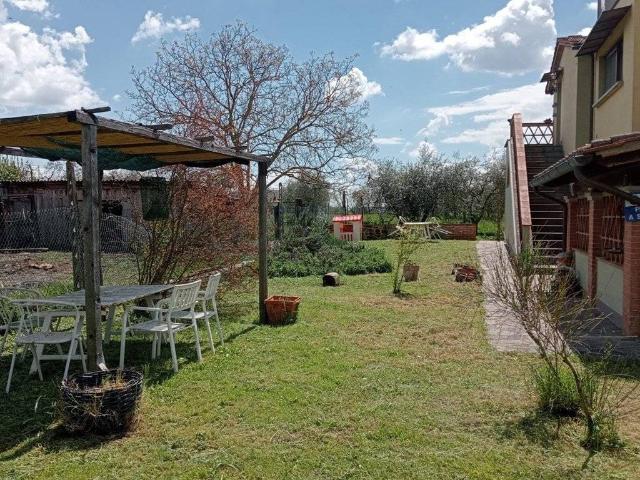 Villa Indipendente in vendita a Palazzo Del Pero, Toscana