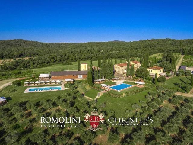 Villa Indipendente in vendita a Palazzo Del Pero, Toscana