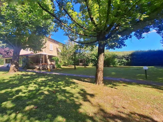 Villa Indipendente in vendita a Palazzo Del Pero, Toscana