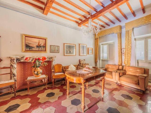 Villa Indipendente in vendita a La Pace, Palazzo Del Pero