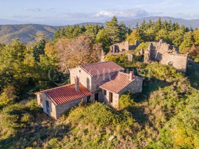 Villa Indipendente in vendita a Palazzo Del Pero, Toscana