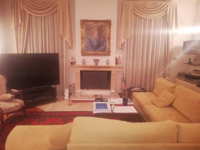 Villa Indipendente in vendita a Palazzo Del Pero, Toscana