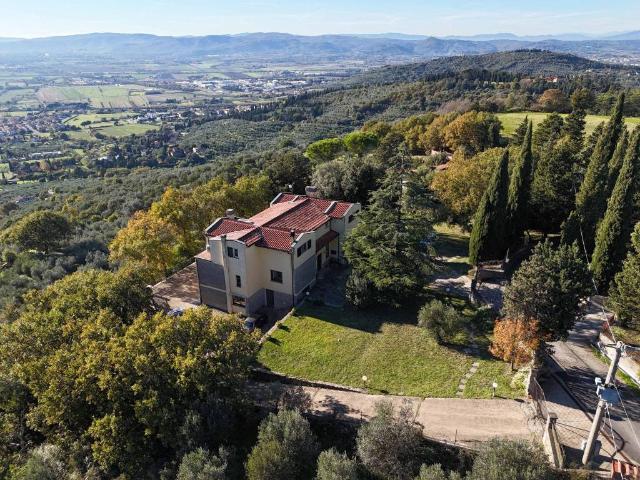 Villa Indipendente in vendita a Palazzo Del Pero, Toscana