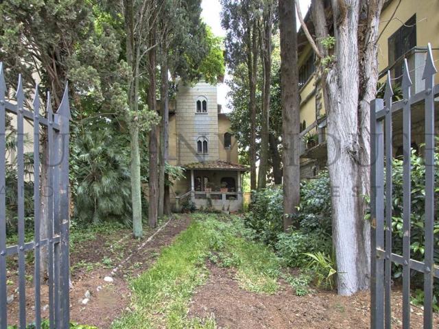 Villa Indipendente in vendita a Saione, Palazzo Del Pero