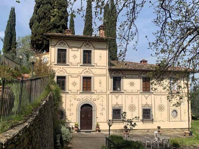Villa Indipendente in vendita a Palazzo Del Pero, Toscana