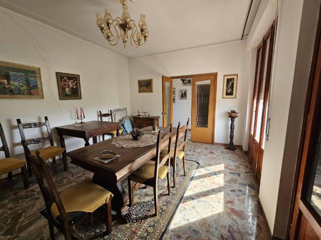 Villa Indipendente in vendita a Case Nuove di Ceciliano, Palazzo Del Pero