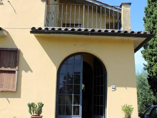 Villa Indipendente in vendita a Palazzo Del Pero, Toscana