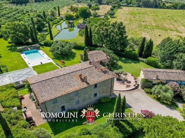 Villa Indipendente in vendita a Madonna di Mezzastrada, Palazzo Del Pero