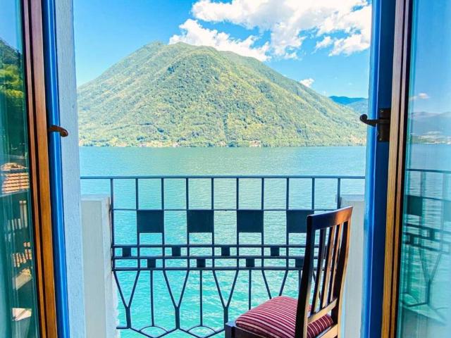 Villa Indipendente in vendita a Argegno, Lombardia