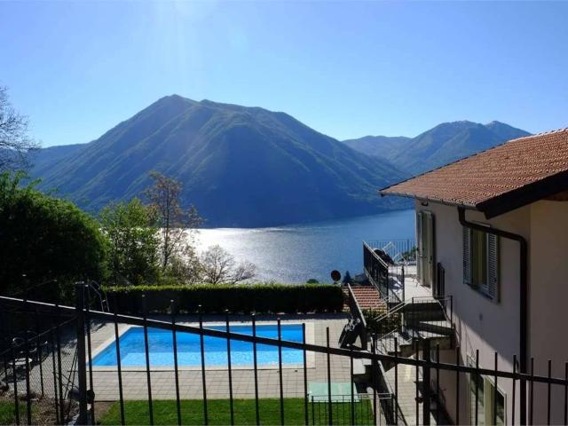 Villa Indipendente in vendita a Argegno, Lombardia
