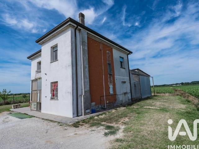 Villa Indipendente in vendita a Molinella, Reggio Emilia