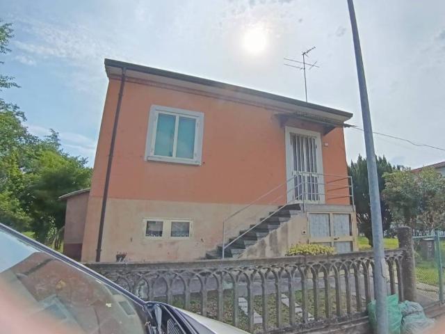 Villa Indipendente in vendita a Argenta, Reggio Emilia