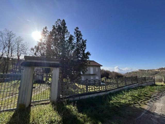 Villa Indipendente in vendita a Ariano Irpino, Campania