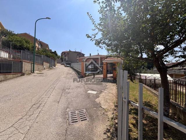 Villa Indipendente in vendita a Martiri, Ariano Irpino