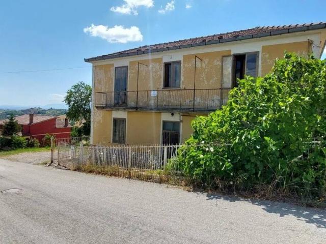 Villa Indipendente in vendita a Ariano Irpino, Campania