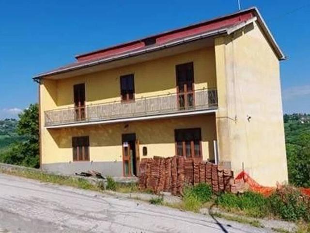 Villa Indipendente in vendita a Ariano Irpino, Campania